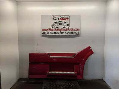 Volvo VNL Right Fairing