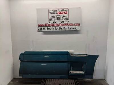 Volvo VNL Left Fairing