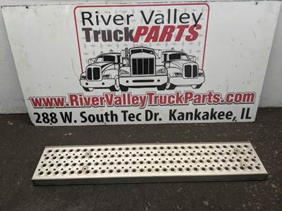 International LA617 Step