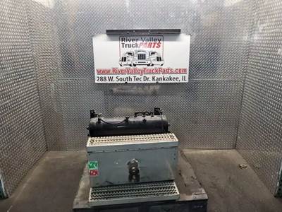 Peterbilt 579 Tool Box