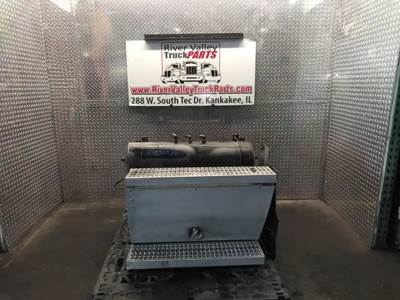 Peterbilt 587 Tool Box