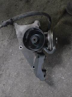 ThIs Vacuum Pump Is Used And In Good Condition. Comes With Bracket. Please See