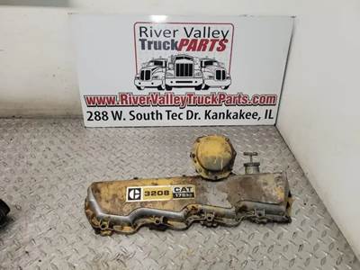 Caterpillar 3208 Valve Cover for a 1982 Ford F700