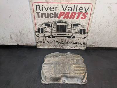 Caterpillar C12 Valve Cover for a 2000 Freightliner FLD120