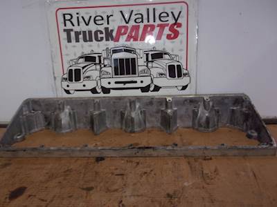 Cummins L10 Valve Cover