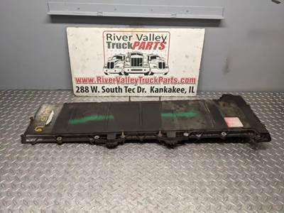 Detroit DD15 Valve Cover