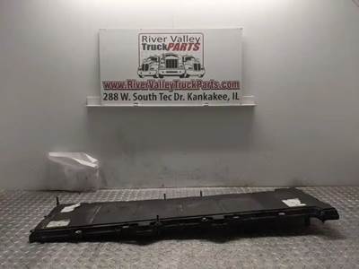 Detroit DD15 Valve Cover