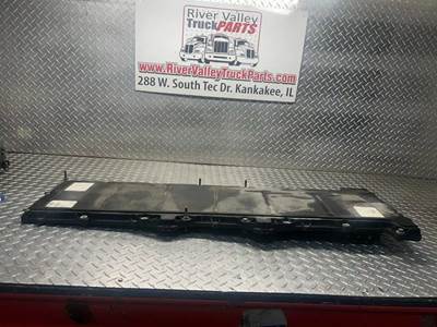 Detroit DD15 Valve Cover