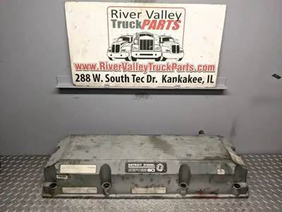 Detroit Series 60 Valve Cover for a 1993 White WIA AREO SERIES
