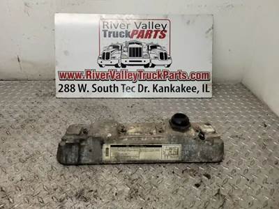 Ford 7.8L Valve Cover for a 1993 Ford F700