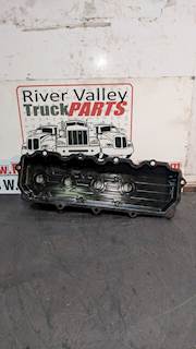 International 6.0 Valve Cover for a 2008 Ford E-450 Super Duty