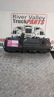 International 6.0 Valve Cover for a 2009 Ford E-450 Super Duty