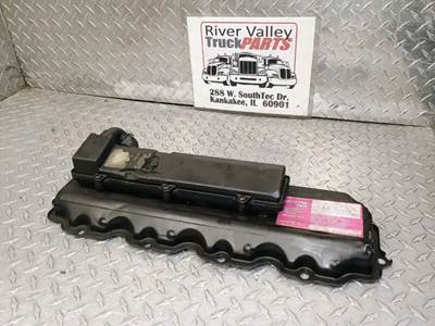 International 6.0 Valve Cover for a 2009 Ford E-450 Super Duty