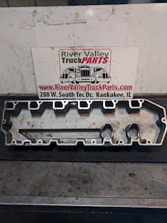 International DT466 Valve Cover