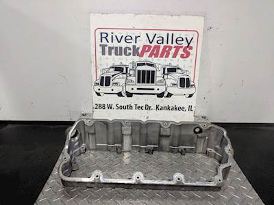 International MaxxForce 7 Valve Cover