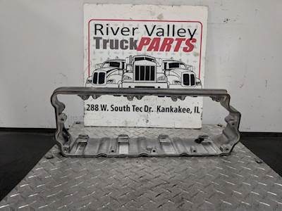 International MaxxForce 7 Valve Cover for a 2010 International 4300V