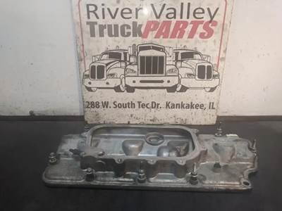 International MaxxForce 7 Valve Cover