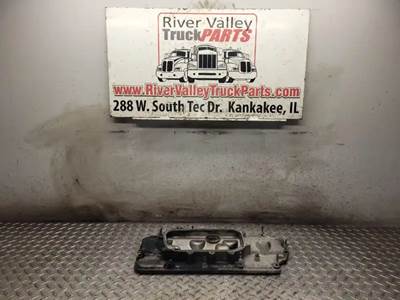 International MaxxForce 7 Valve Cover