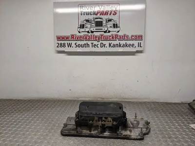 International MaxxForce 7 Valve Cover