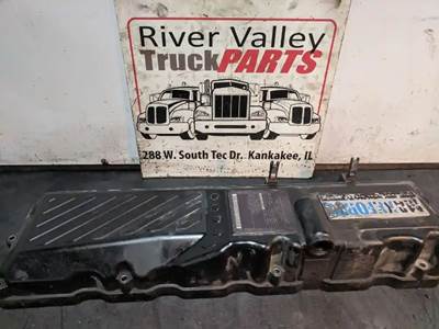 International MaxxForce DT Valve Cover for a 2011 Ic Corporation PB105