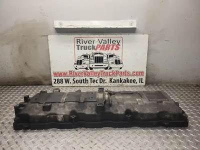 International MaxxForce DT Valve Cover