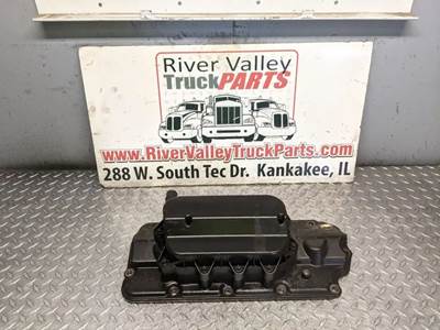 International Valve Cover for a International Universal