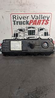 International VT365 Valve Cover for a 2007 International 4300