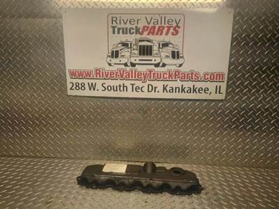 International VT365 Valve Cover for a 2008 Ic Corporation PB105