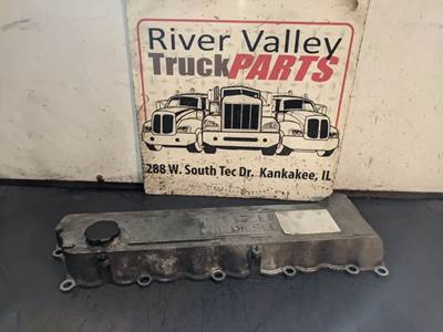 Isuzu 4HE1XS Valve Cover for a 1999 Isuzu NPR-HD