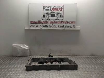 Isuzu 4HK1TC Valve Cover for a 2015 Isuzu NPR