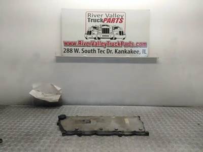 Isuzu 4HK1TC Valve Cover for a 2015 Isuzu NPR