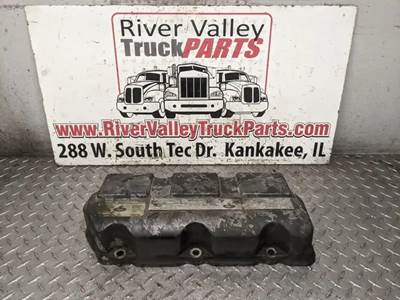 Mack E7 Valve Cover for a 2001 Mack RD688S
