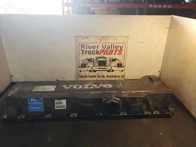 Volvo D13 Valve Cover