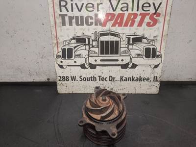 Caterpillar 3208 Water Pump for a Universal