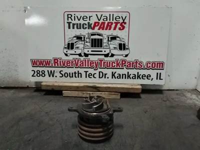 Caterpillar 3208 Water Pump for a 1985 Ford LNT8000
