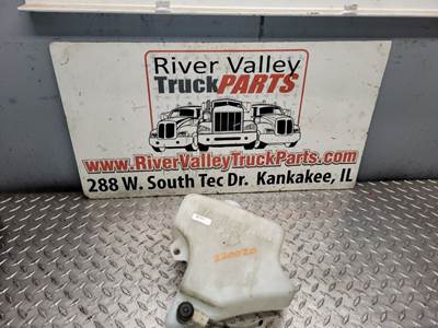 Peterbilt 386 Windshield Washer Reservoir