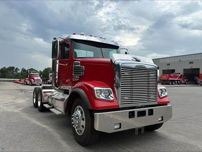 Freightliner Coronado 122 SD Day Cab Truck - Cummins 605HP, 13 Speed Ultrashift Automatic