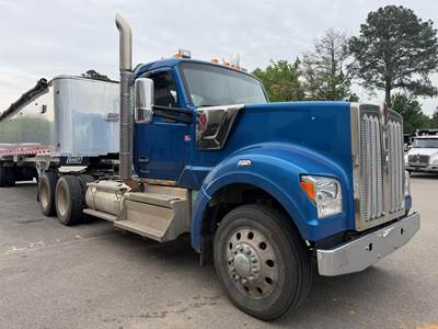 Kenworth W990 Day Cab Truck - Cummins 500HP, 10 Speed Manual