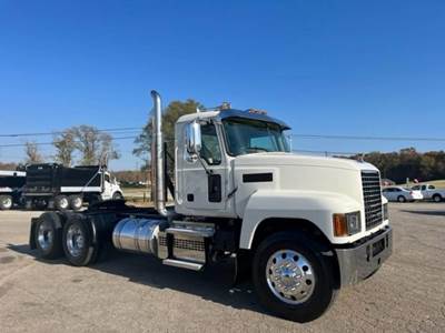 Mack PI64 Day Cab Truck - MP8 505HP, 12 Speed M Drive Automatic