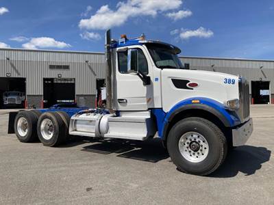 Peterbilt 567 Day Cab Truck - Cummins 565HP, 18 Speed Manual