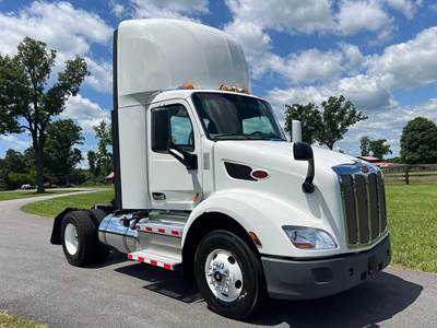 Peterbilt 579 Single Axle Day Cab Truck - Paccar 405HP