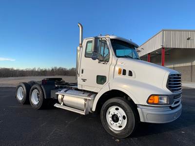 Sterling LT9513 Day Cab Truck - Mercedes-Benz 450HP, 10 Speed Manual