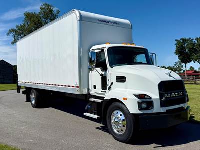 Mack MD6 26 ft Box Truck - 260HP, 6 Speed Allison Rds Automatic, Liftgate