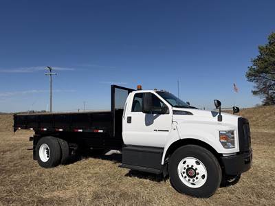 Ford F-750 Single Axle Dump Truck - 6.7L POWER STROKE, Automatic