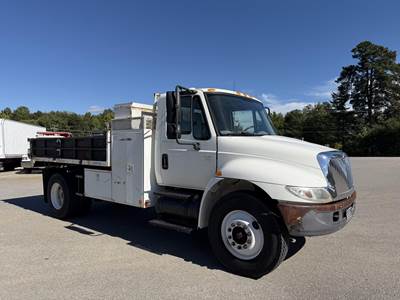 International DuraStar 4300 Single Axle Dump Truck - DT466 215HP, 5 Speed Allison Rds Automatic, 11' Dump