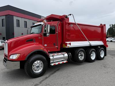 Kenworth T440 Tri Axle Dump Truck - Paccar 370HP, Automatic