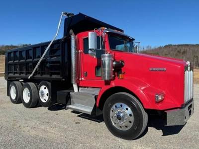 Kenworth T800 Tri Axle Dump Truck - Cummins 425HP, 16.5' Dump