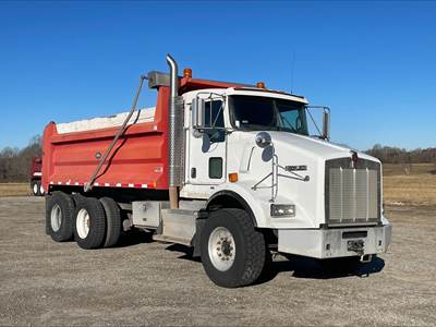 Kenworth T800 Dump Truck - Paccar 455HP, 8Ll Manual, 17' Dump