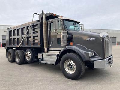Kenworth T800 Tri Axle Dump Truck - Cummins 450HP, 8Ll Manual, 16' Dump