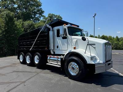 Kenworth T800 Tri Axle Dump Truck - Caterpillar 475HP, 10 Speed Manual, 16' Dump